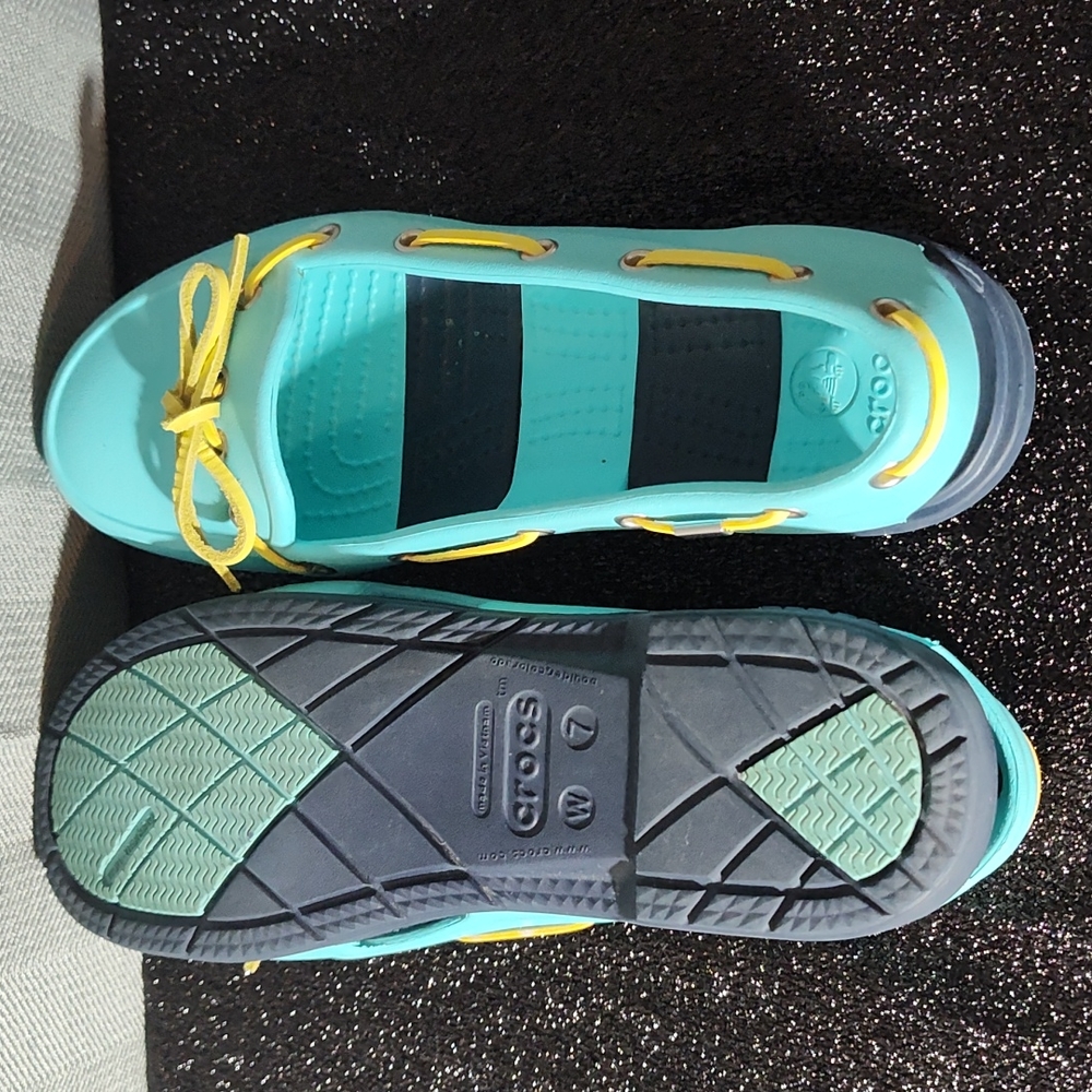 Crocs Shoes - Picture 6 of 6